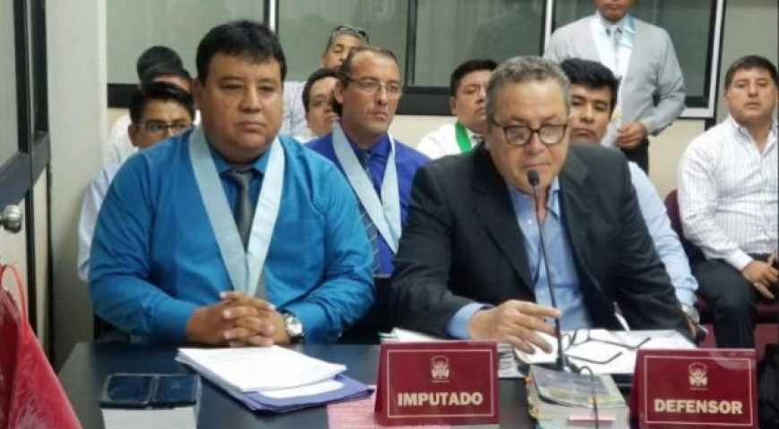 Piura: sentencian a 4 años de prisión suspendida al ex presidente regional Javier Atkins